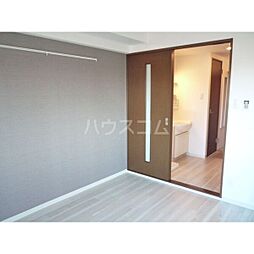 シャイニングシティー木曽川 202 4階1Kのリビング/ダイニング