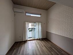 ＯｐｕｓV 102 1階1Kのリビング/ダイニング