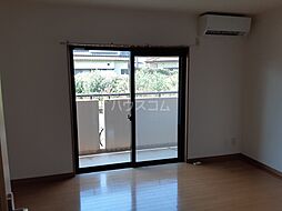 東武伊勢崎線 新伊勢崎駅 徒歩37分の賃貸マンション 1階1LDKのリビング/ダイニング