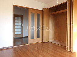 リ・ミラリオ 202 2階2Kのリビング/ダイニング