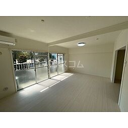 パークサイド篠崎 101 1階1LDKのリビング/ダイニング