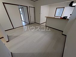 シャーウッドＭＩ 106 1階2LDKのリビング/ダイニング