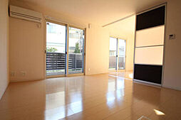 東京メトロ日比谷線 北千住駅 バス17分 本木新道下車 徒歩2分の賃貸アパート 1階2LDKのリビング/ダイニング