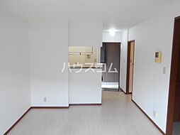 マノワール 102 1階1LDKのリビング/ダイニング