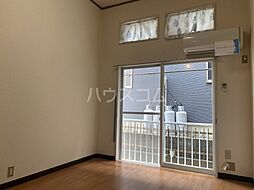 プラザ・ドゥ・ティエーヌ 101 1階1Kのリビング/ダイニング