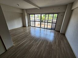 リブェールヒルズ早渕 101 1階2LDKのリビング/ダイニング