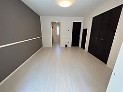 JR中央線 立川駅 バス39分 長円寺前下車 徒歩2分の賃貸アパート 1階1LDKのリビング/ダイニング