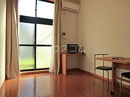 レオパレス穂風 107 1階1Kのリビング/ダイニング