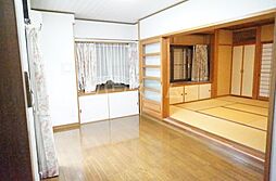 豊田市京町2丁目貸家 1 1階5LDKのリビング/ダイニング