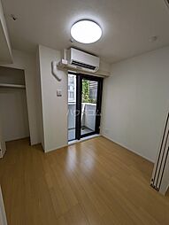 プレール・ドゥーク赤塚 304 3階1DKのリビング/ダイニング