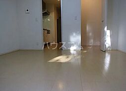 ルミエール 303 3階1Kのリビング/ダイニング