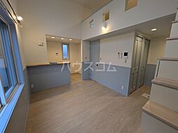 プリマ　ラウレアIII 103 1階ワンルームのリビング/ダイニング