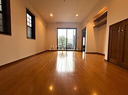 今川一丁目貸家 1 1階4LDKのリビング/ダイニング