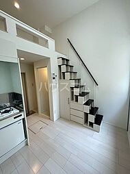 グランサムハウス王子神谷 203 2階ワンルームのリビング/ダイニング