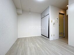 サンライズ 101 1階ワンルームのリビング/ダイニング