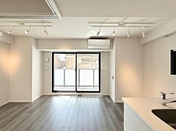 東京メトロ丸ノ内線 四谷三丁目駅 徒歩7分の賃貸マンション 2階1LDKのリビング/ダイニング