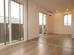 ジェルベーラ湘南 302 3階2LDKのリビング/ダイニング