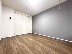 ガーデン一之江 102 1階1Kのリビング/ダイニング