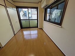 アーヴァインハイム 2A 2階2DKのリビング/ダイニング