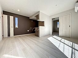 シティライツ本八幡 201 2階1LDKのリビング/ダイニング