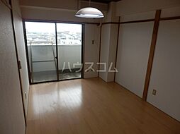 メゾン千里 302 4階1DKのリビング/ダイニング