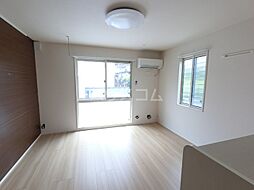 レガーロ 102 1階ワンルームのリビング/ダイニング