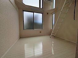 ベルリネッタ川崎 106 1階ワンルームのリビング/ダイニング