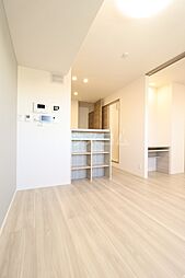 D-comodo深大寺北町 303 3階1LDKのリビング/ダイニング