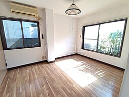 サンライズ 103 1階ワンルームのリビング/ダイニング