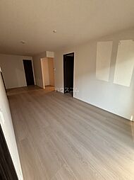 JR埼京線 北戸田駅 徒歩26分の賃貸アパート 1階3SLDKのリビング/ダイニング