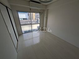 リトルウッドマンション 2階ワンルームのリビング/ダイニング