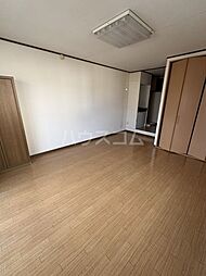 セントラルハイツ 106 1階ワンルームのリビング/ダイニング