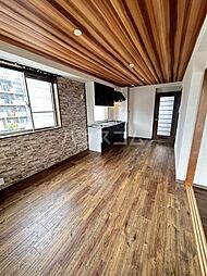 Ｐｉｎｅ　Ｇａｒｄｅｎ 301