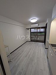 蓮沼ハイム 105 1階ワンルームのリビング/ダイニング