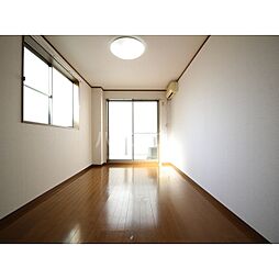 アンプルールフェールイル・ヴィラージュ 3階1Kのリビング/ダイニング