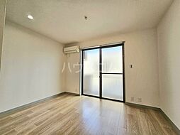 グランデール三井 302 3階ワンルームのリビング/ダイニング