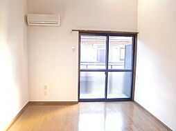 東武伊勢崎線 新伊勢崎駅 3.8kmの賃貸アパート 2階1Kのリビング/ダイニング