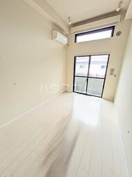 カーメル下高井戸 1階ワンルームのリビング/ダイニング