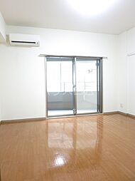 アブレスト西日暮里 302 3階1Kのリビング/ダイニング