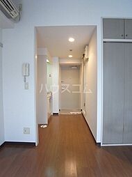 ドルチェ府中 202 2階ワンルームのリビング/ダイニング