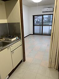 ユンハイツ 301 3階1Kのリビング/ダイニング