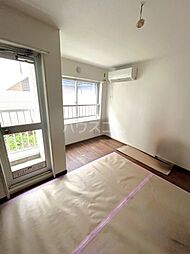 ロイヤルハイムI 101 1階1DKのリビング/ダイニング