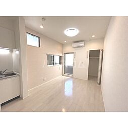 ハーモニーテラス淡路II 102 1階ワンルームのリビング/ダイニング