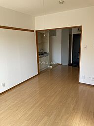 リズ松が丘 208 2階1Kのリビング/ダイニング