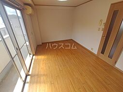 アイリスコート 203 2階1LDKのリビング/ダイニング