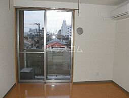 ゼルコバハイツ 206 2階1Kのリビング/ダイニング