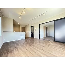 アゼリア 101 1階1LDKのリビング/ダイニング