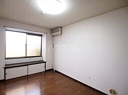 グリーンヴィラ 203 2階1Kのリビング/ダイニング