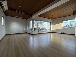 Ｋ．ＦＬＡＴ 301 3階3LDKのリビング/ダイニング