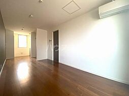 GARDEN　HILLS　XI 201 2階ワンルームのリビング/ダイニング